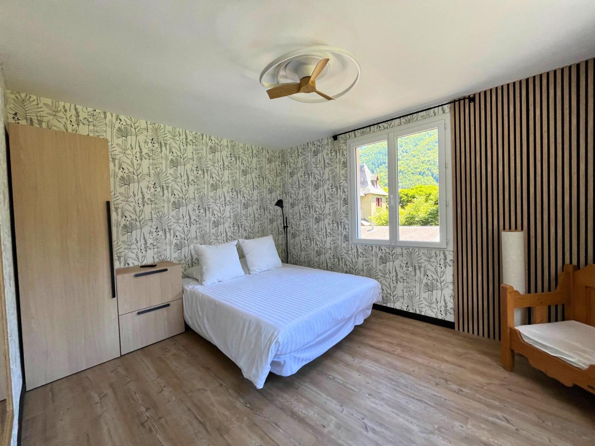 Hotel La Rencluse Saint-Mamet Bagian luar foto