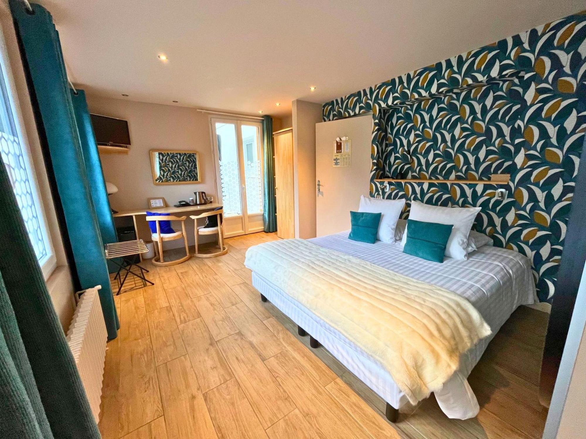 Hotel La Rencluse Saint-Mamet Bagian luar foto